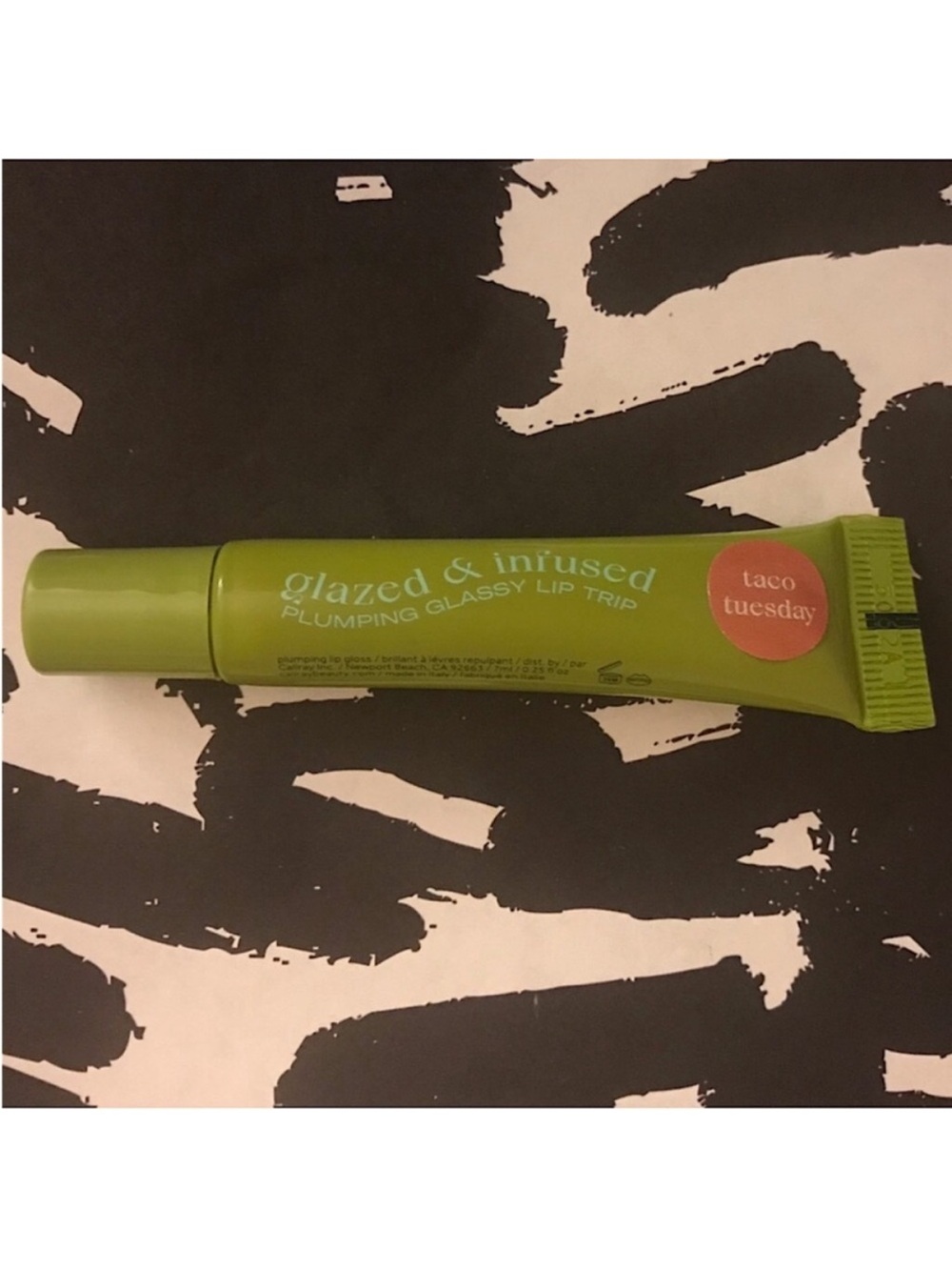 caliray Lashes and Lips Duo - Volumizing Tubing Mascara & Plumping Lip Gloss - Picture 9 of 13
